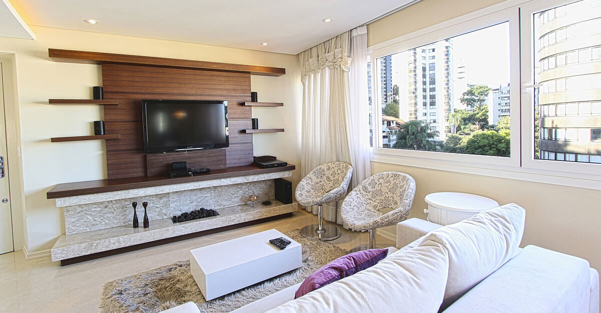 How to Build Your Own Home Theater System